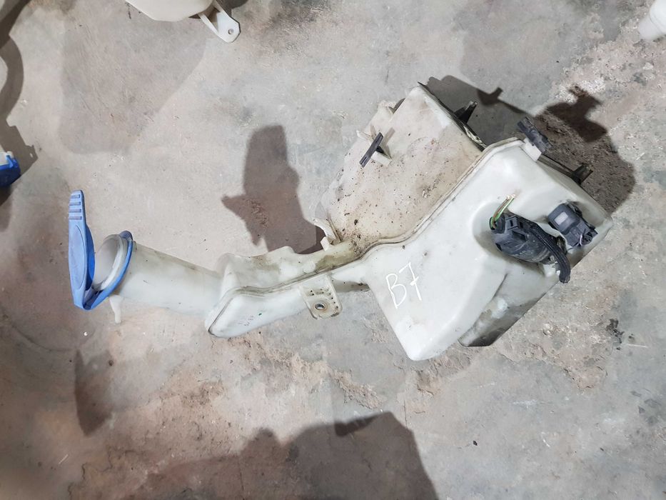 Vas lichid parbriz VW Passat B7 2011/2015