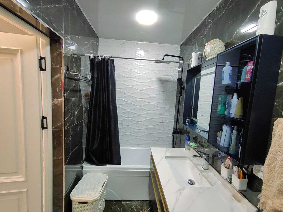 Продаётся квартира в новостройке 2/8/8 с ремонтом Площадь 71м2"