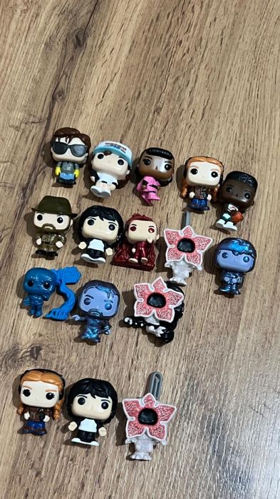 Продам фигурки Очень странные дела по 600тг