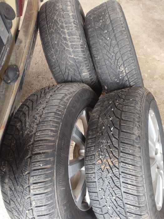 Set cauciuc de iarna 215/65 R 16