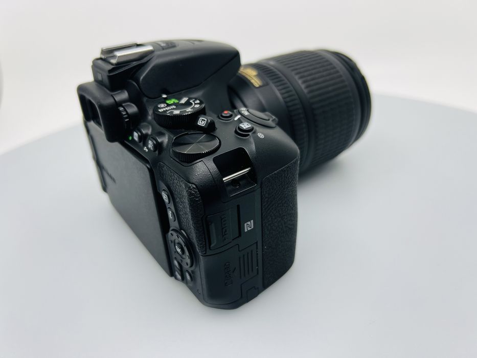 Nikon D5600 + Obiectiv AF-S 18-105mm/Pret fix!