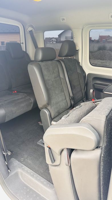VW Caddy 4x4 Stylish Edition 35 150CP, DSG, 2.0TDI, 7 locuri