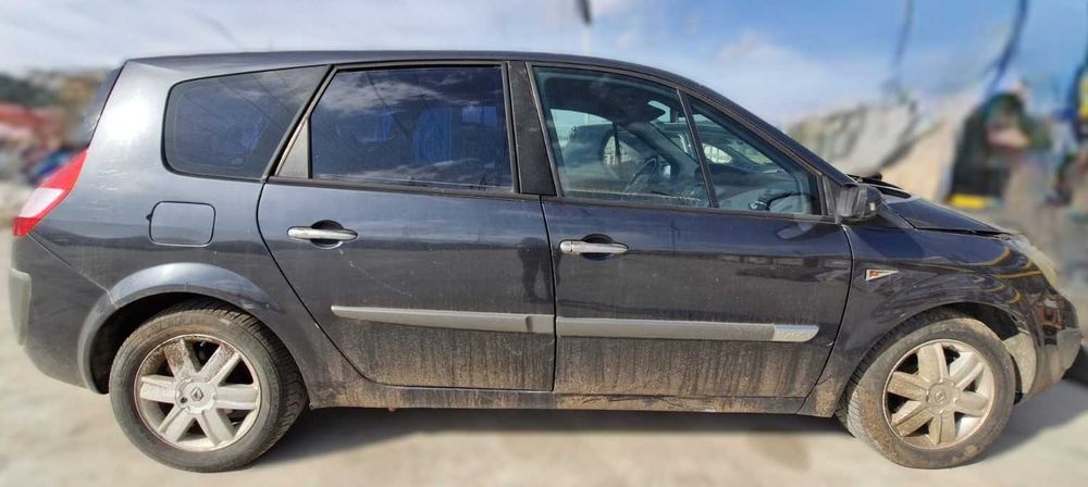 Dezmembrez Renault Scenic 1.9D F9Q 2005