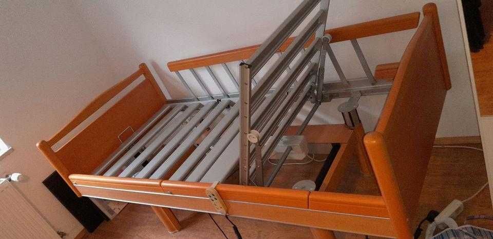 Болнично легло електрическо