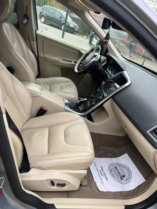 Volvo XC60 D5.