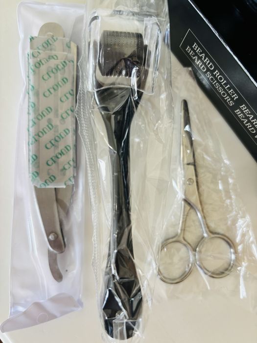 Set, kit de ingrijire barba 11 piese