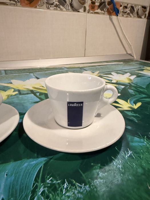Vand cafetiera 10 litri si cesti cafea lavazza profesionale