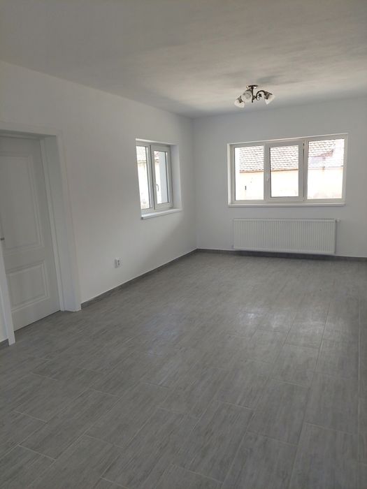 Casă nouă Săcel-proprietar