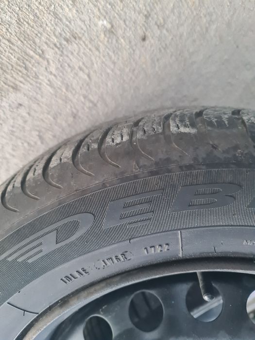 Vand jante 4x100 pe 15 echipate cu anvelope iarna 195/65/15 dot 2022