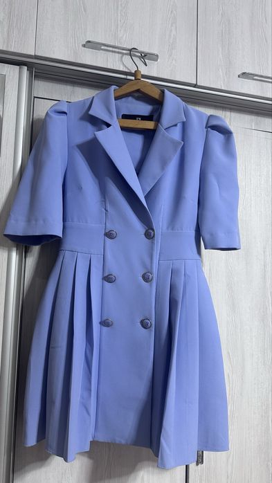 Стильное платье