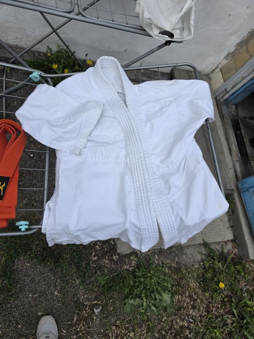 Кимоно и экипировка для каратэ