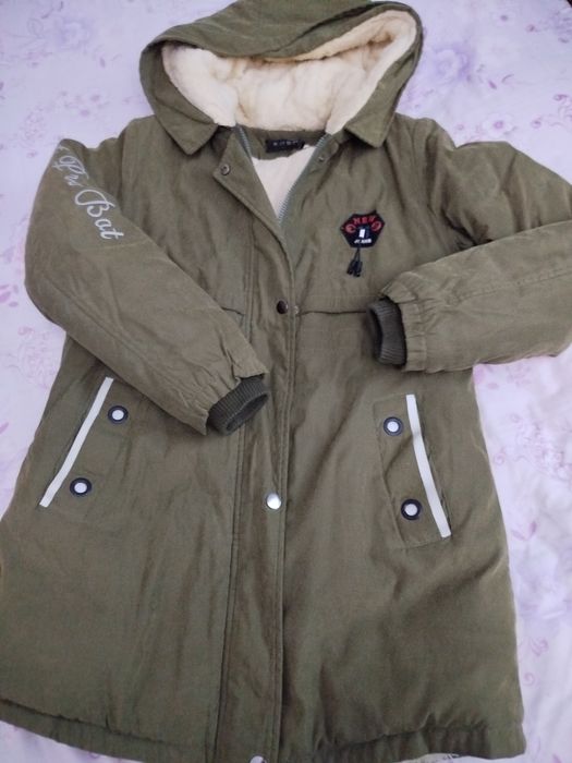 Продается куртка, теплая женская.