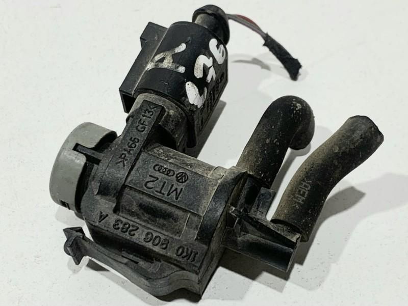 Supapa vacuum Volkswagen Touran (2003-2006) 1K0906283A