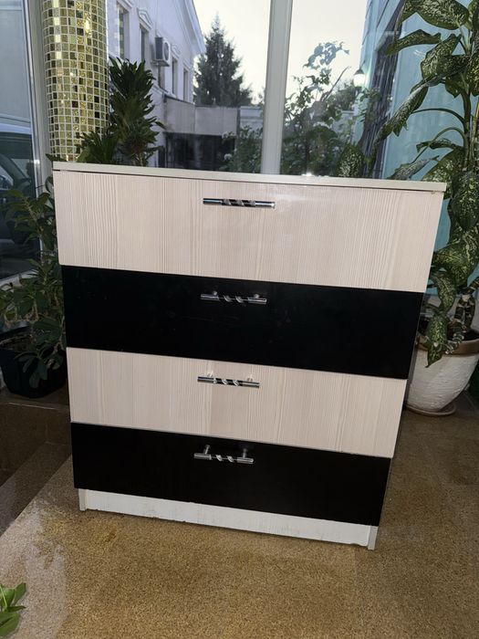 Продам комод от спальни