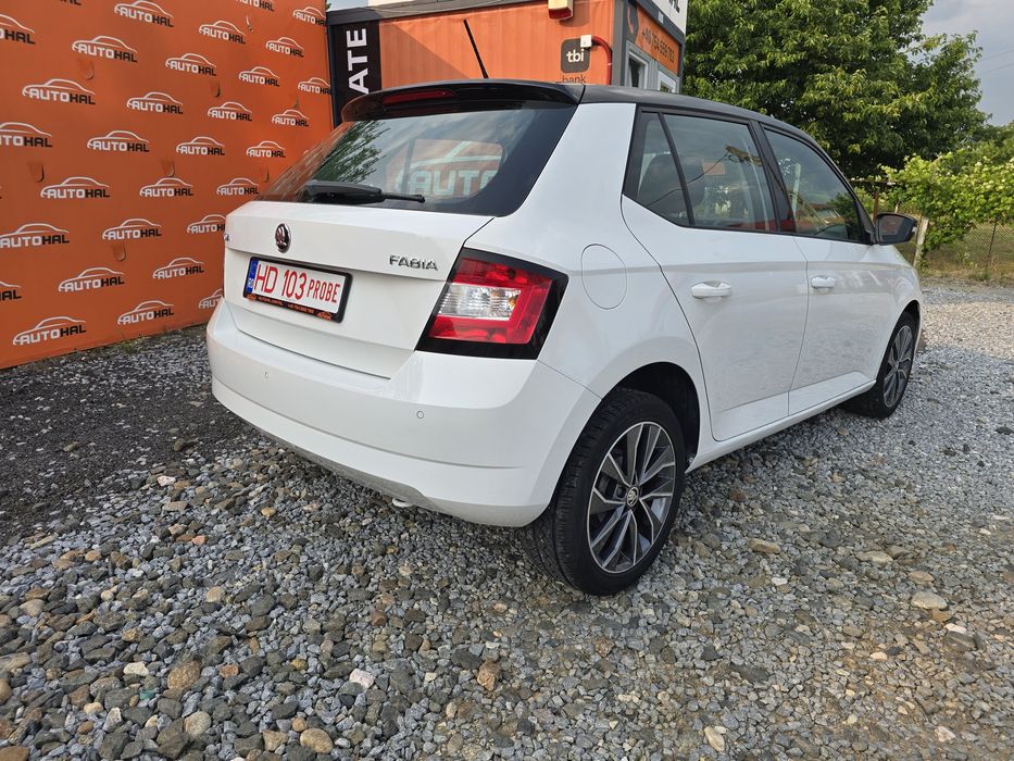 Skoda Fabia Benzina MPI HATCHBACK Finantare Rate-Credit