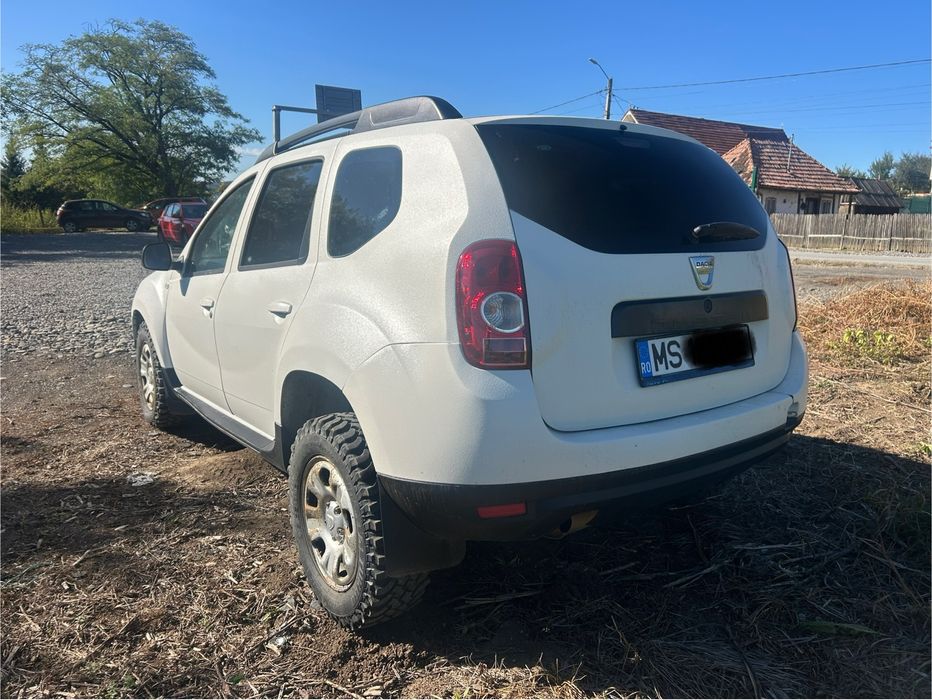 Vand dacia duster 4x4de cvgf