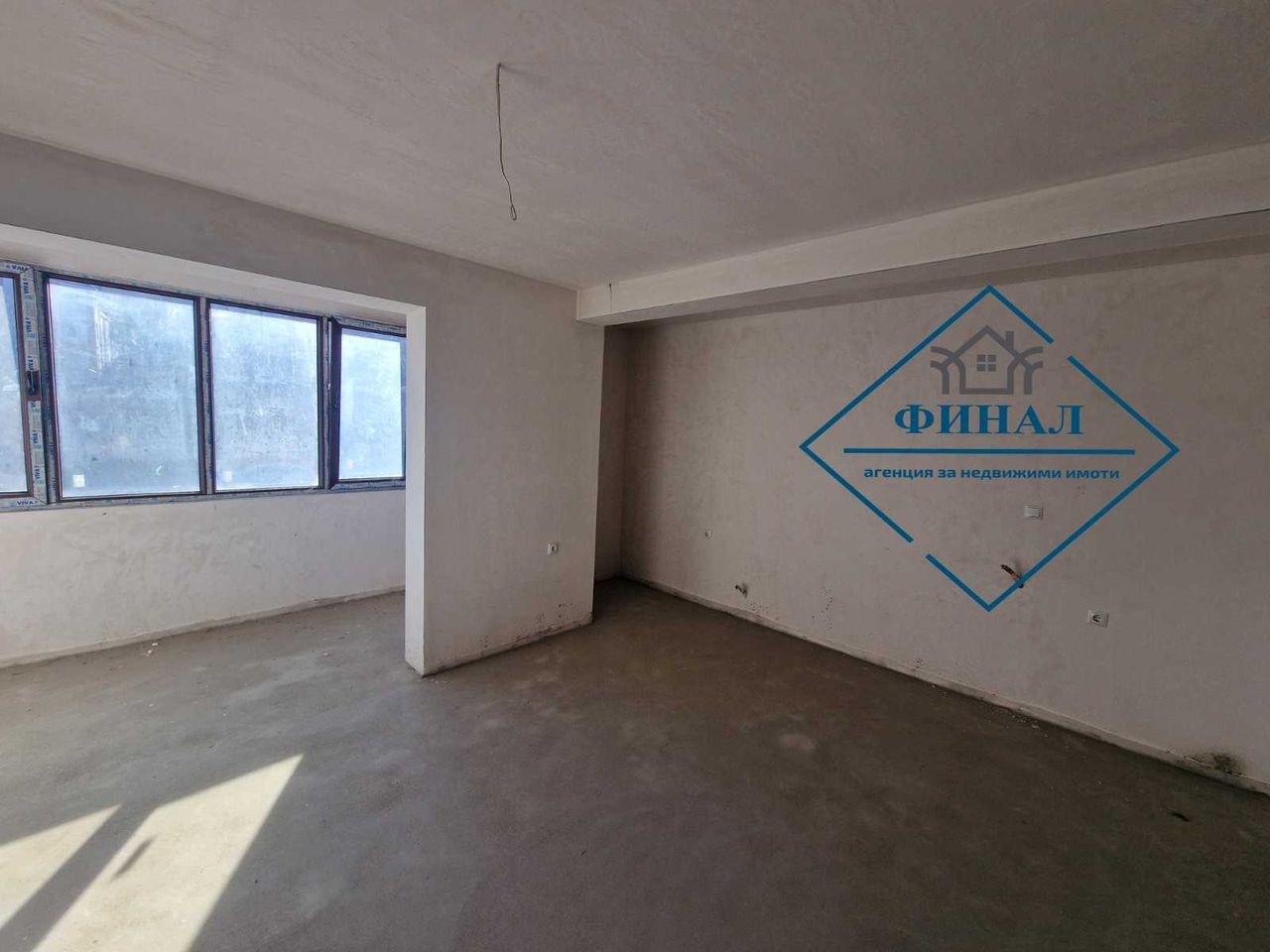 Продава се Двустаен апартамент в Шумен, Томбул джамия - 80 кв.м за 1148 €/кв.м - Снимка #1