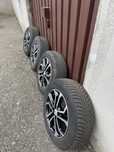 Roti iarna Hyundai Tucson 215/65 R17 cu anvelope Bridgestone Blizzak