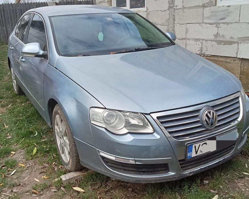 Vând Passat B6.   ..