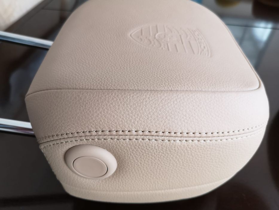 Vand tetiere originale Porsche Macan