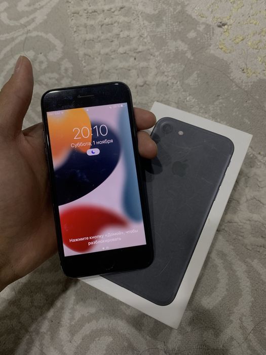 Продается 7 айфон