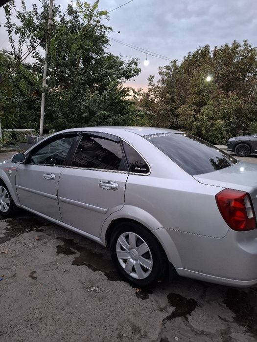 Chevrolet lasetiy