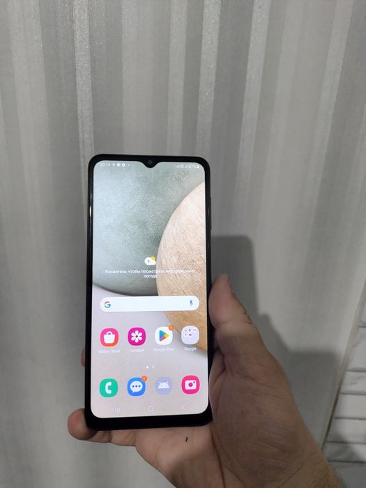 Продам Самсунг A12 32gb