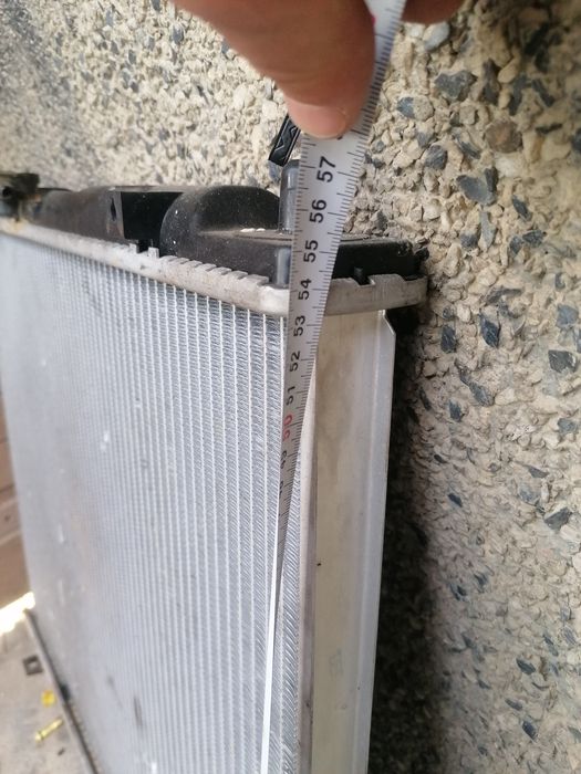 Радиатор за Мицубиши паджеро 2 къса база 2.8 автомат десен волан