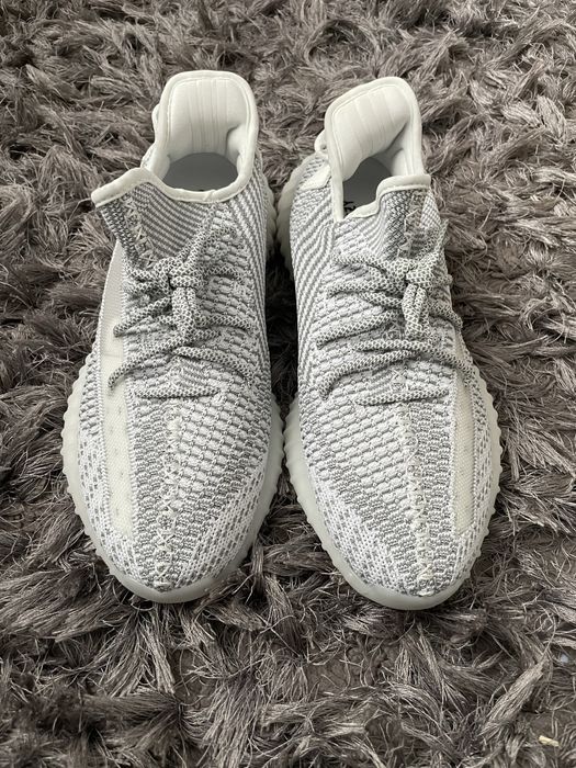 Yeezy Boost 350 albi 42 noi