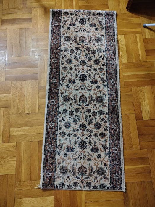 Персийски кръгъл килим и пътеки