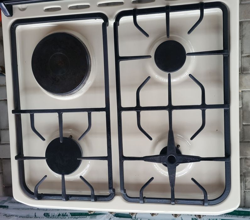 Aragaz mixt cu aprindere electeică