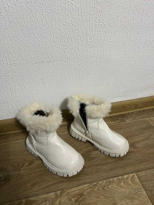 детские демисезонные  ботинки 29р-р