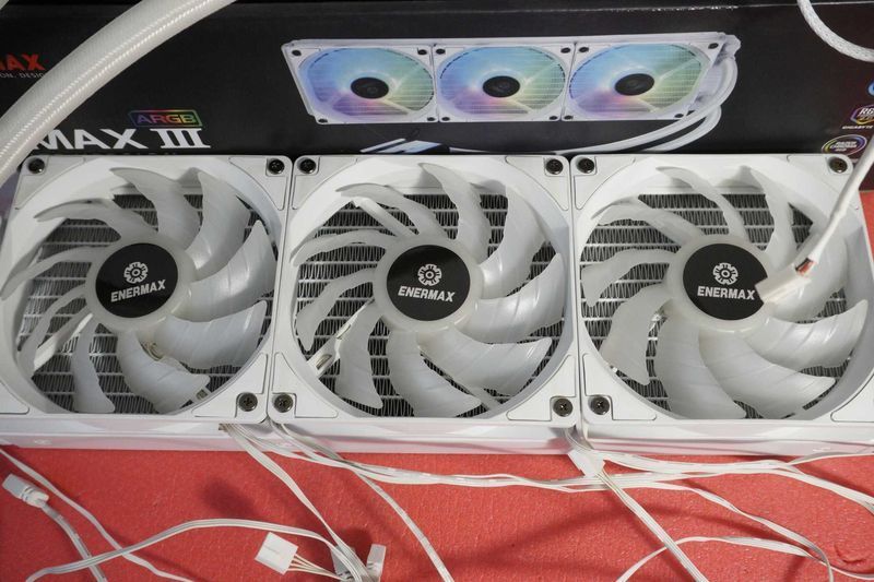 [AM4] Водно Охлаждане охладител Enermax Liqmax III RGB 360mm AOI WH