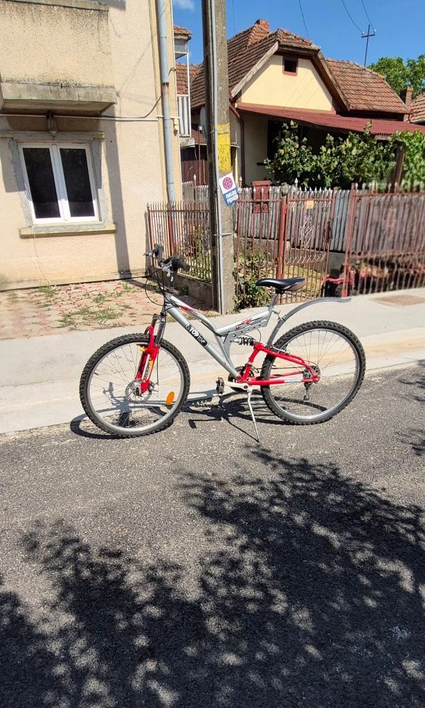 Vand bicicleta mountain bike