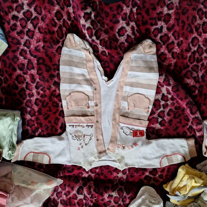 Продам детские вещи от 0 до 5 месяцев