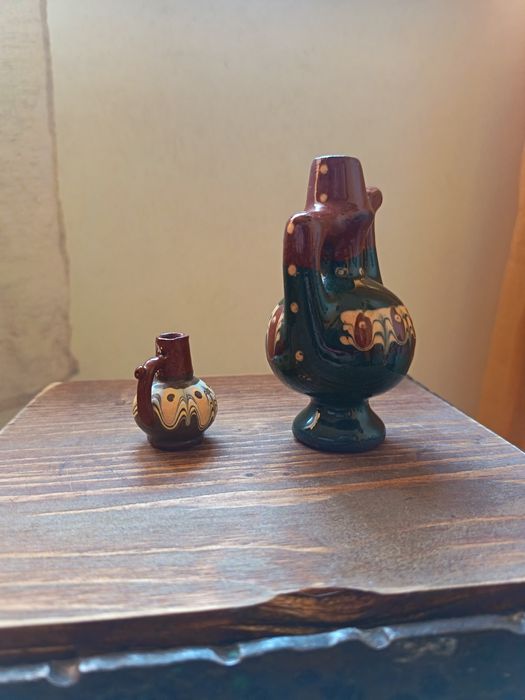 Стари малки стомнички