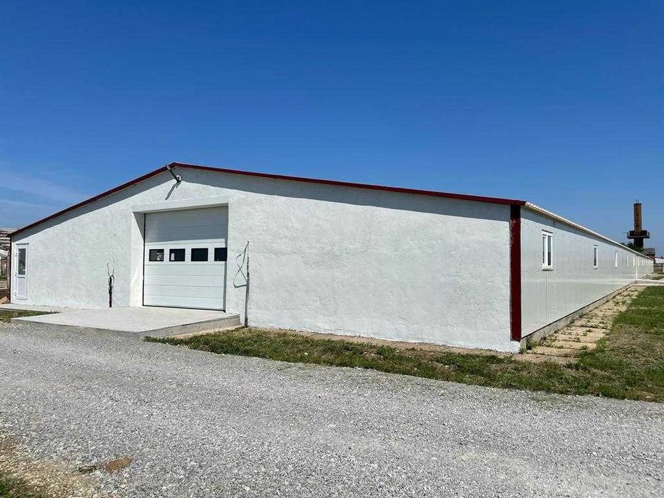 Închiriez 800 mp în hală industrială