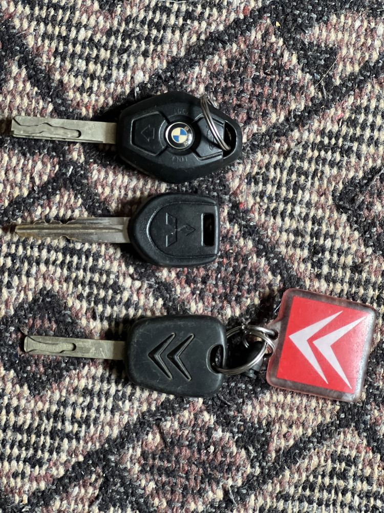 Автомобилни ключове- за всички марки
