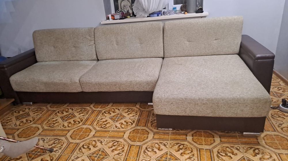 Срочно продам мягкий уголок, диван и шифонер
