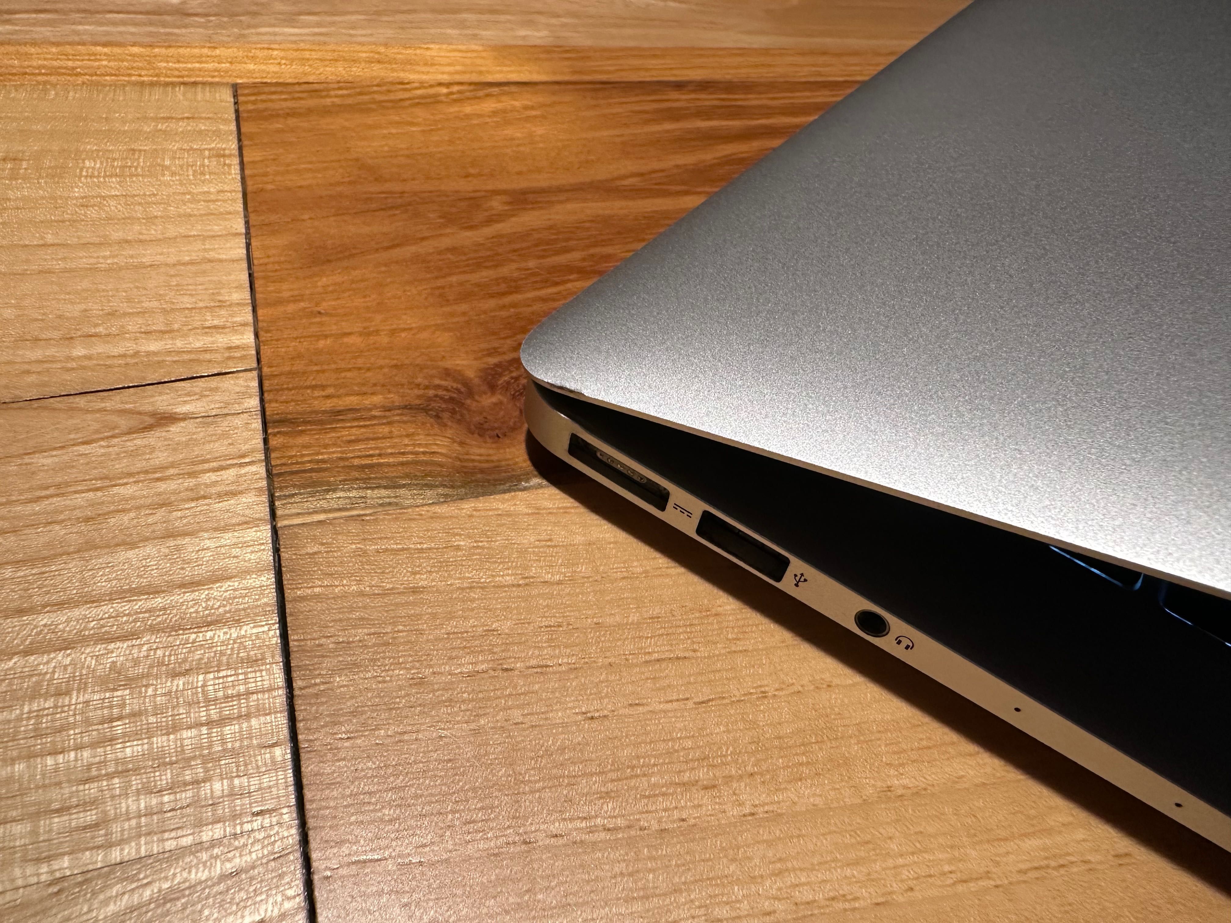 Apple MacBook Air 13" 2017