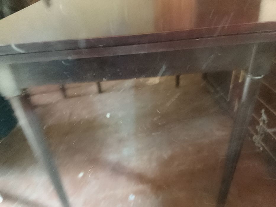 Стол гостевой полированный большой