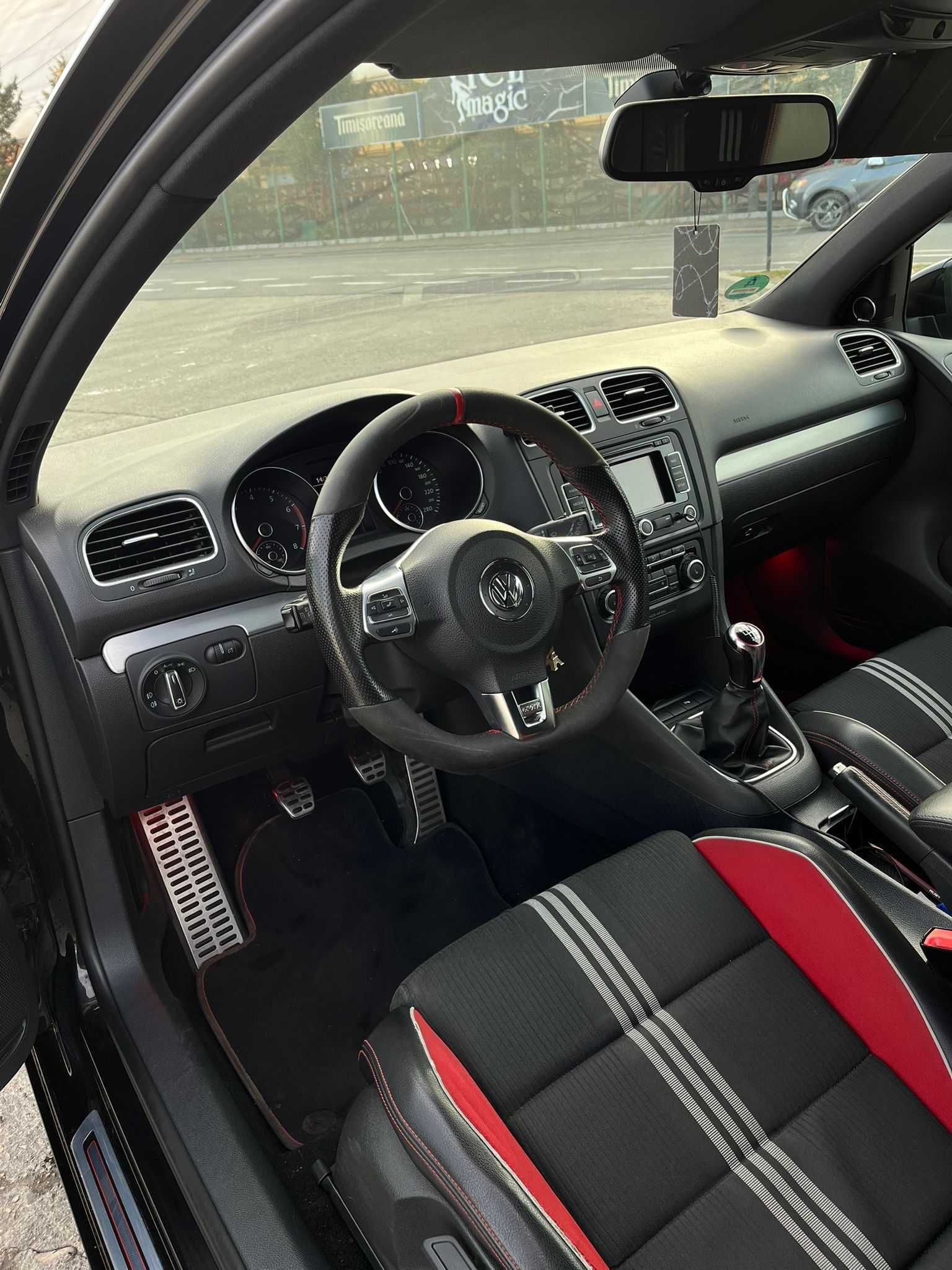 Vand auto VW Golf 6  GTI  Ed. Adidas