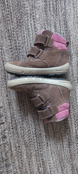 Ghete fetite Superfit nr.27