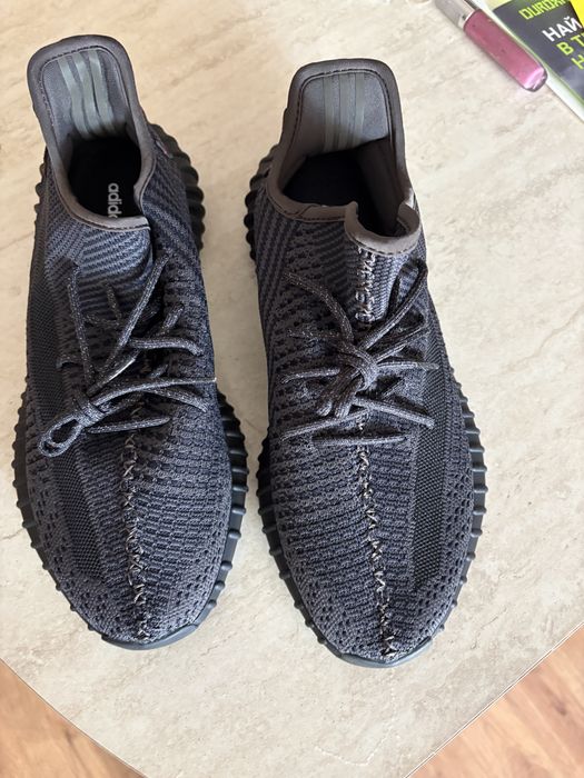 Yeeyz boost 350 V2