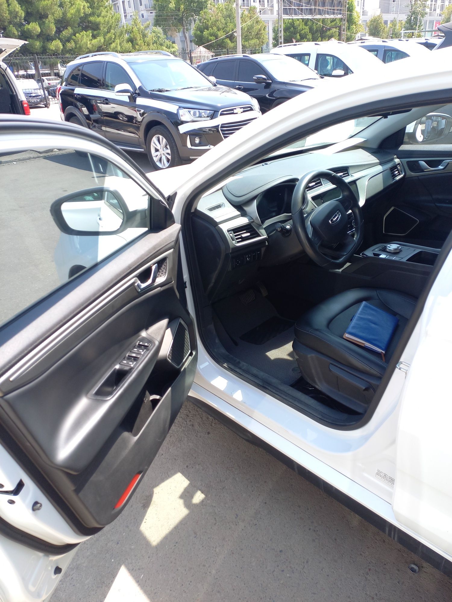 Geely el pro 2022 yili 11.000$ Kelishiladi
