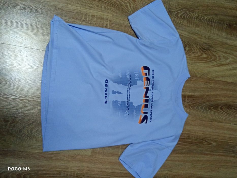 Фиолетовая футболка