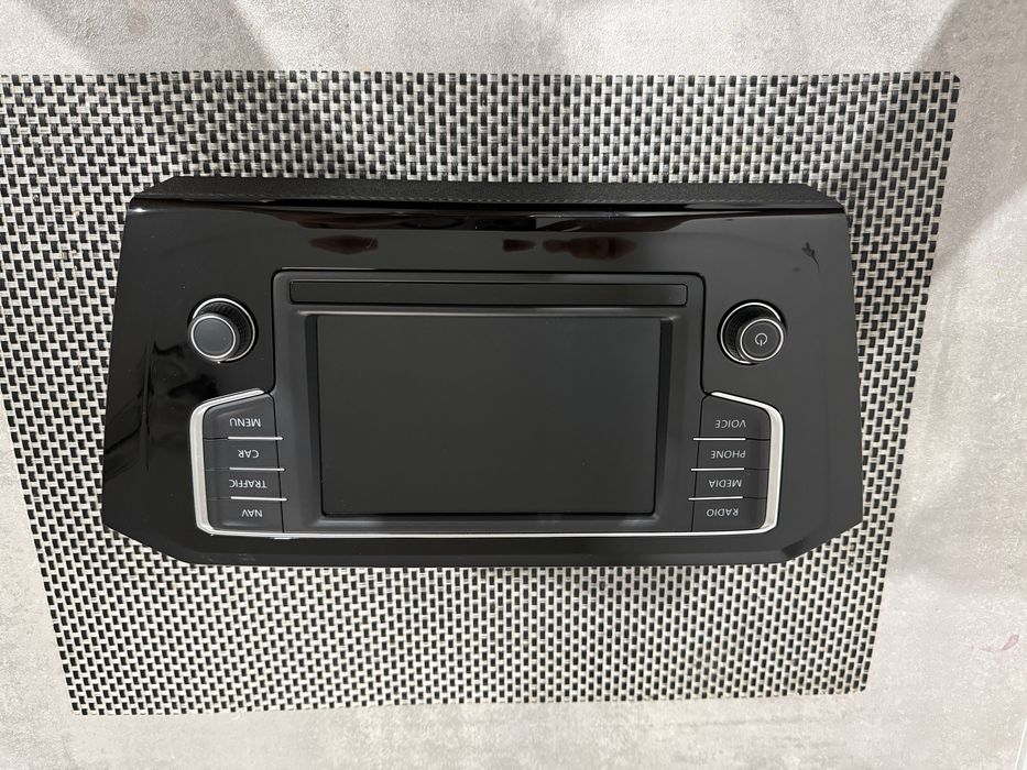 Vând Navigație Passat B8