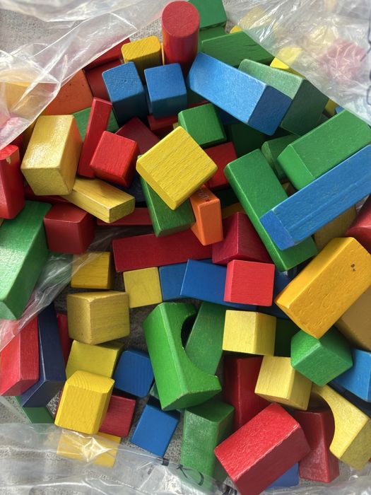 Lot cuburi din lemn