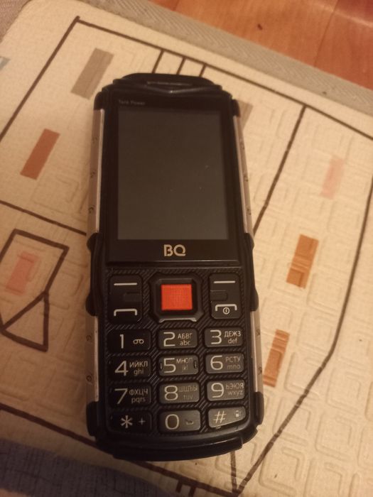 Продам телефон противоударный BQ