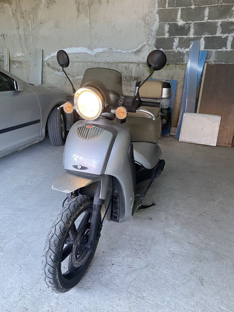 Aprilia scarabeo 200cc